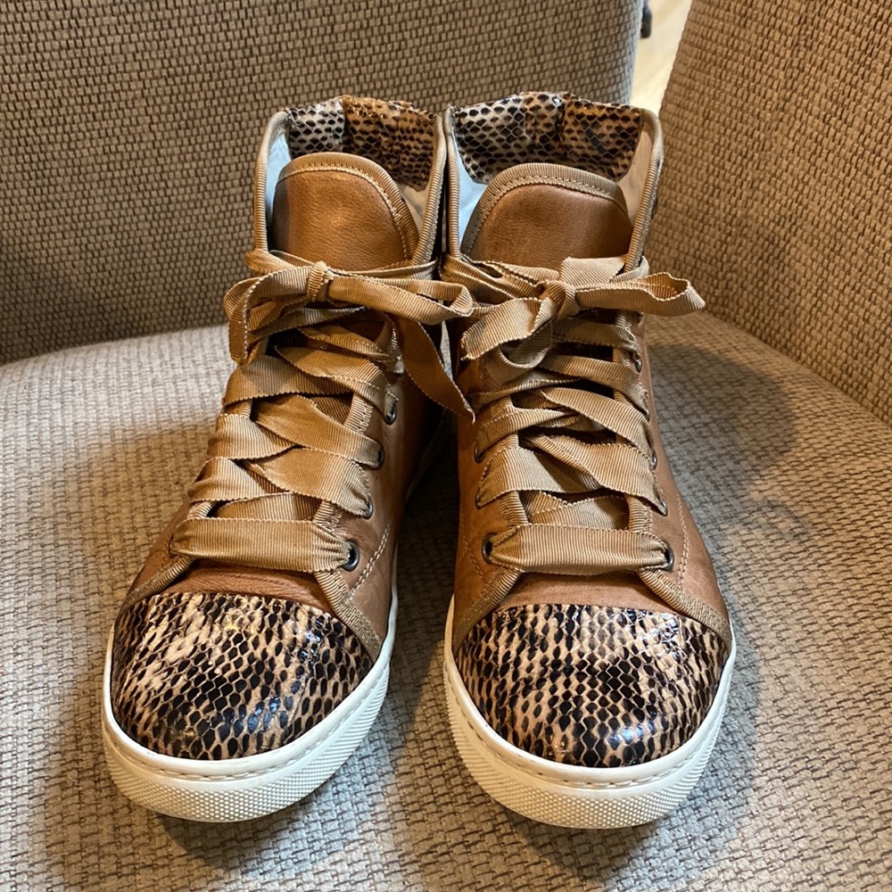 Lanvin tan all leather/snakeskin high top sneaker